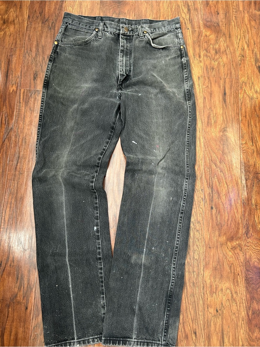 Wrangler Men's Black Washed Straight Jeans